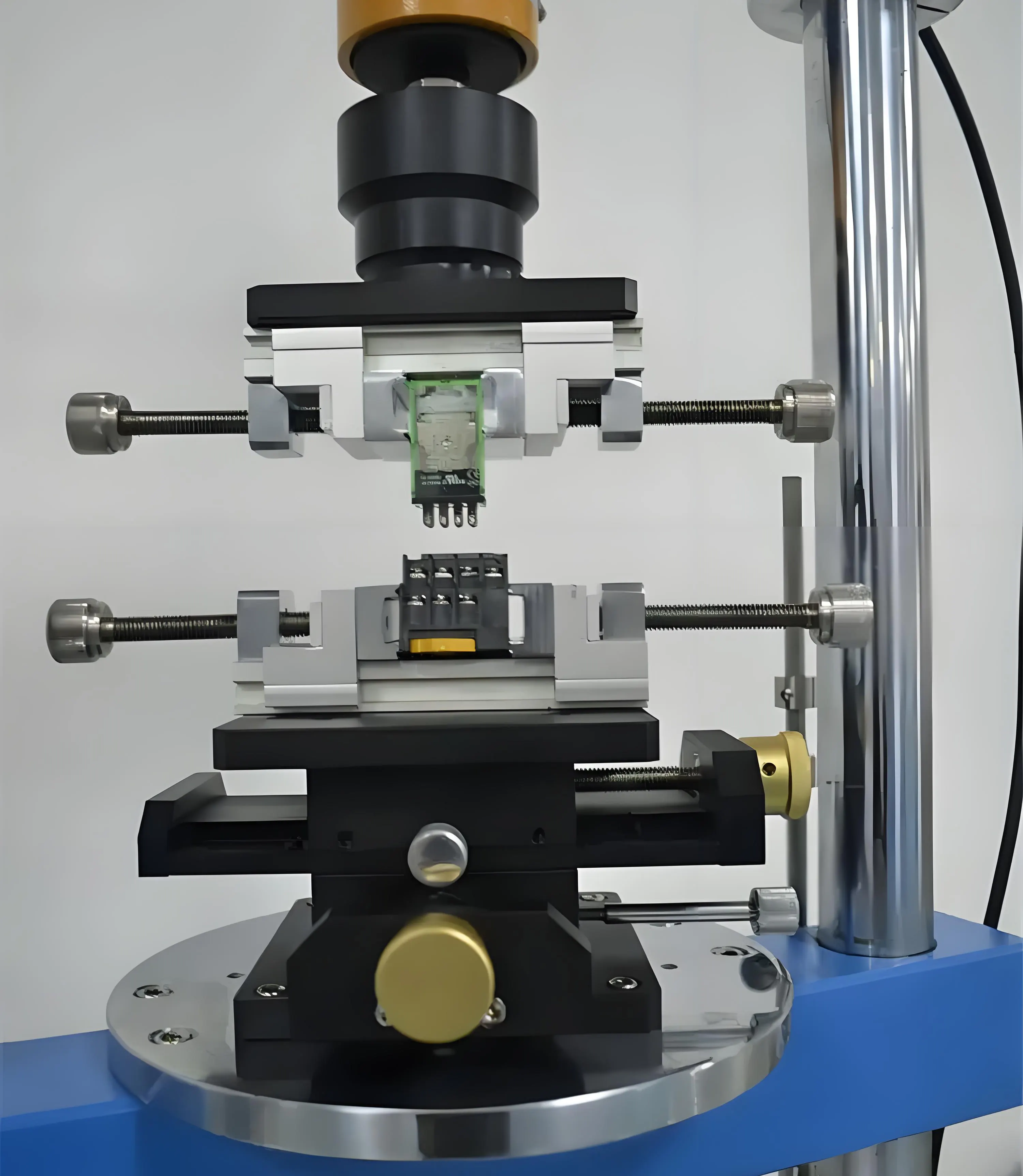 Wiring-harness-connector-extraction